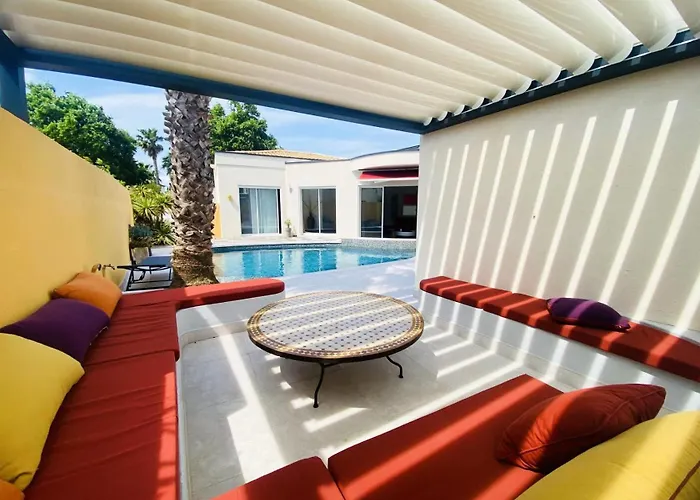 Occitanie - 6 Pers Avec Piscine Quartier Résidentiel Mae-4084